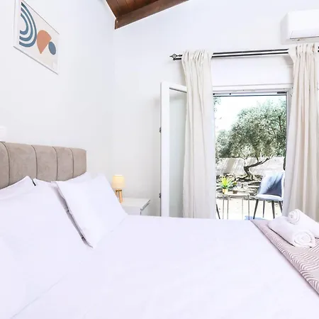 Luxury And Tranquility - Halicouna's Perfect Gem Halikounas