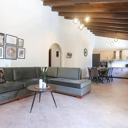 Luxury And Tranquility - Halicouna's Perfect Gem Hébergement de vacances Halikounas