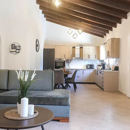 Hébergement de vacances Luxury And Tranquility - Halicouna's Perfect Gem