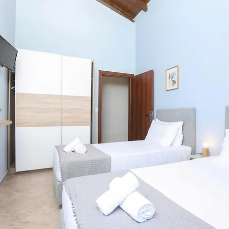Luxury And Tranquility - Halicouna's Perfect Gem Halikúnasz