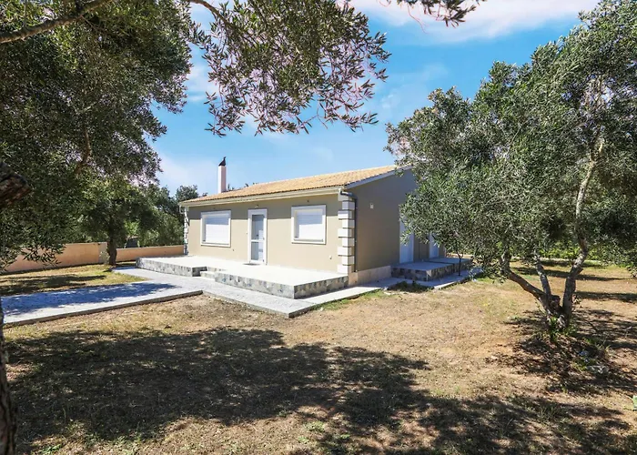 Semesterbostad Luxury And Tranquility - Halicouna's Perfect Gem Halikounas