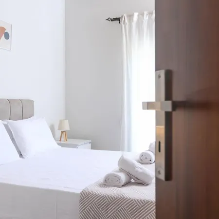 Luxury And Tranquility - Halicouna's Perfect Gem Ferienhaus