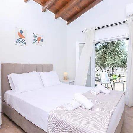 Luxury And Tranquility - Halicouna's Perfect Gem Ferienhaus