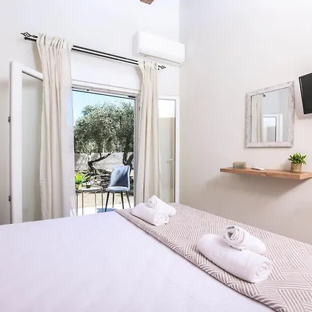 Ferienhaus Luxury And Tranquility - Halicouna's Perfect Gem