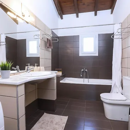 Ferienhaus Luxury And Tranquility - Halicouna's Perfect Gem Halikounas