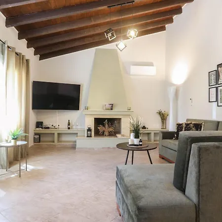 Luxury And Tranquility - Halicouna's Perfect Gem * Halikounas